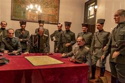 Atatürk ve Silah Arkadaşlarını Temsilen Yapılmış Balmumu Heykeller